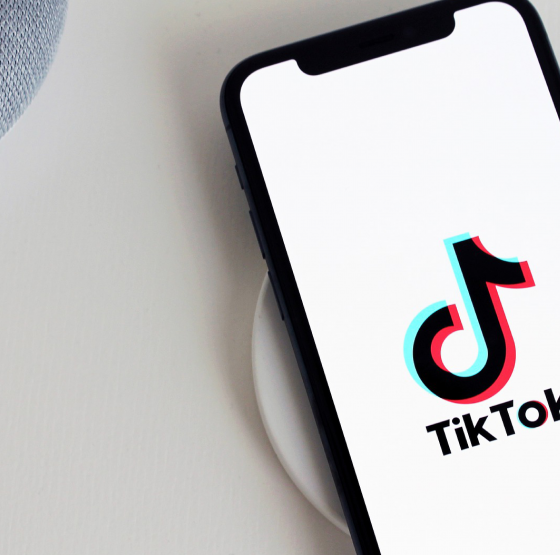 TikTok Handy