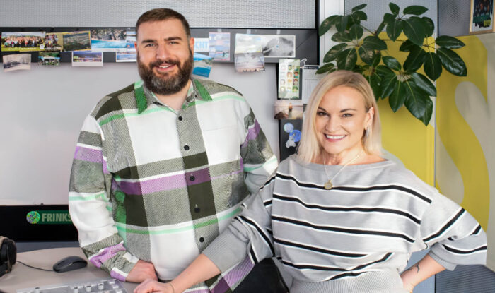 Kunde_Medien_Radio_FM4_Morning Show_Moderatoren_Alex Wagner_Julie McCarthy_2025 FM4 Morning Show Moderatoren Alex Wagner & Julie McCarthy