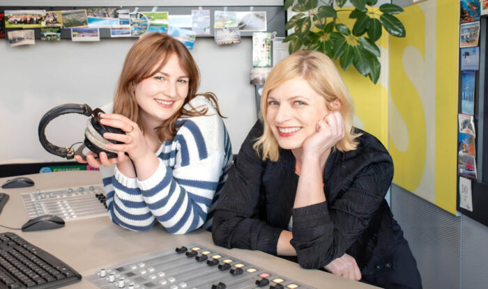 Kunde_Medien_Radio_FM4_Morning Show_Moderatorinnen_Lauren Foster_Nina Hochrainer_02_2025 FM4 Morning Show Moderatorinnen Lauren Foster & Nina Hochrainer