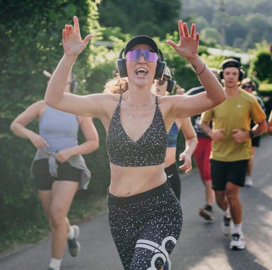 Der erste Antenne Kärnten Silent Disco Run brachte Bewegung und Clubfeeling an den Wörthersee.